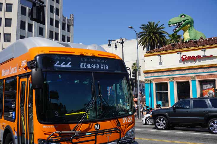 LA Metro New Flyer Xcelsior XN40 5922